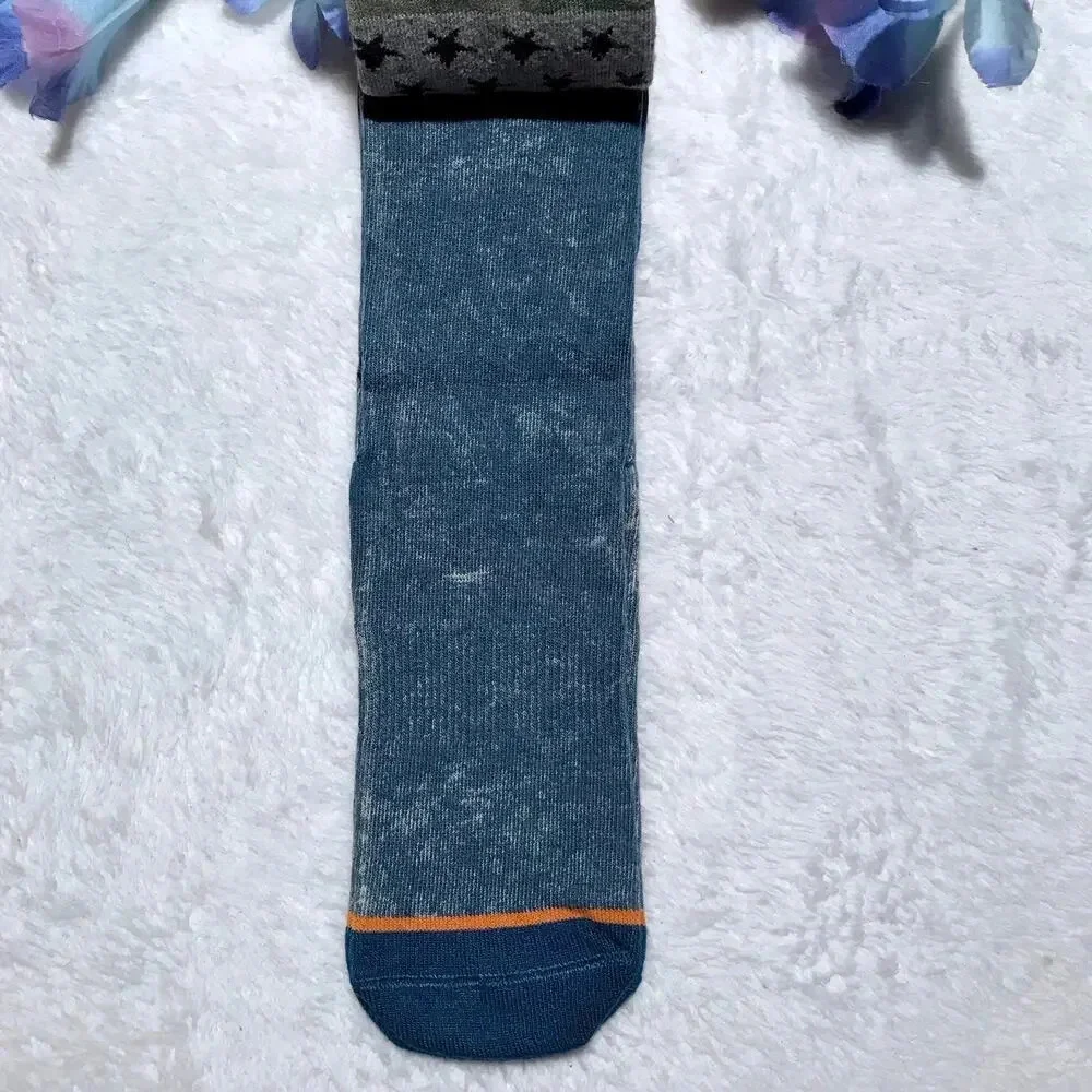 Art Class NWT 2 Pairs Crew Socks Boys L (3-10)